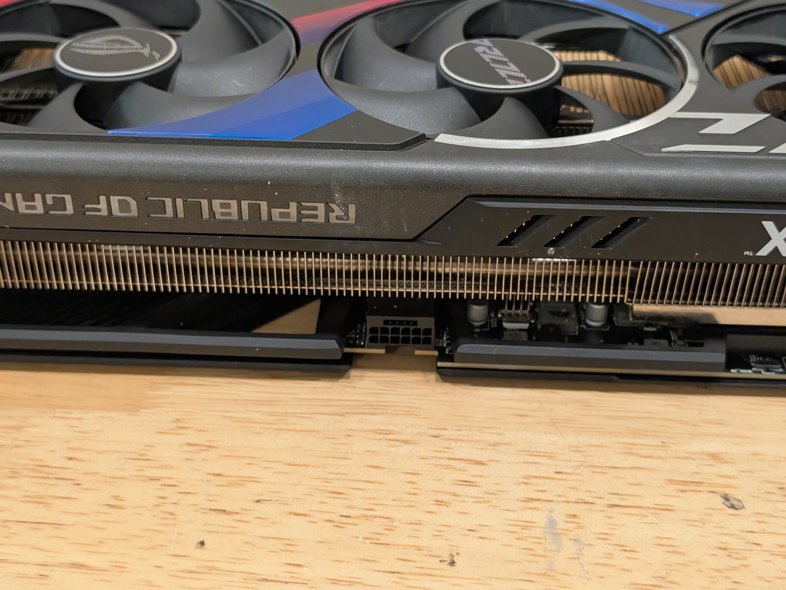 BH-ANGEBOT ASUS ROG Strix GeFo – Rtx 4090 24Gb Gddr6X Bewertung und Preis